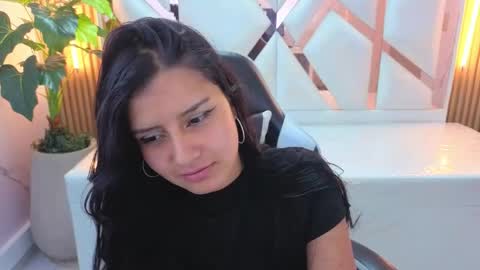zamara_tp online show from May 1, 2:09 pm