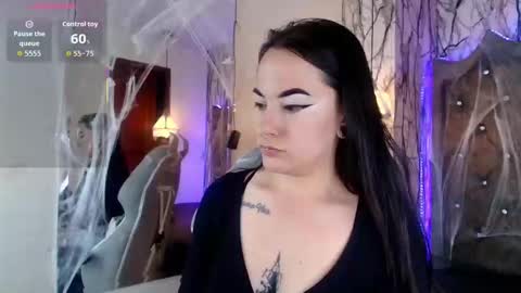   online show from November 4, 5:29 pm