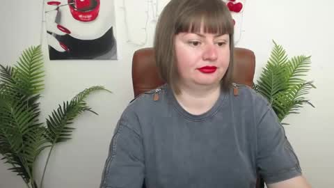 zannadreil online show from May 20, 11:29 am