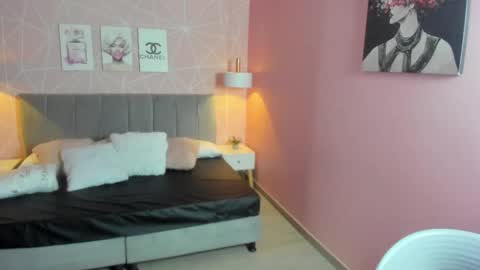 Zara Sweet  online show from February 3, 12:54 pm