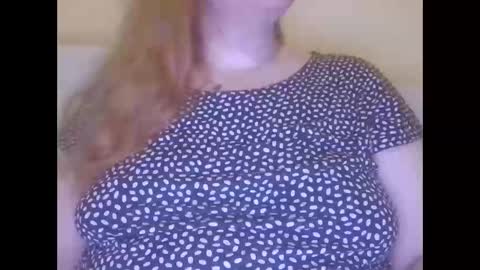 Snapshot of zara_red chatting on February 9, 1:46 pm Kate. if im not here im here foxy red333 online show from February 9, 1:46 pm