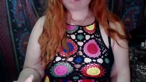Snapshot of zara_red chatting on January 17, 7:08 am Kate. if im not here im here foxy red333 online show from January 17, 7:08 am