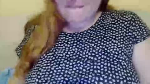 Snapshot of zara_red chatting on February 13, 1:59 pm Kate. if im not here im here foxy red333 online show from February 13, 1:59 pm