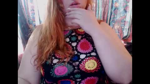 Snapshot of zara_red chatting on January 20, 7:47 am Kate. if im not here im here foxy red333 online show from January 20, 7:47 am