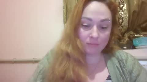 Snapshot of zara_red chatting on January 5, 4:04 am Kate. if im not here im here foxy red333 online show from January 5, 4:04 am