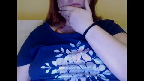 Snapshot of zara_red chatting on January 14, 9:20 pm Kate. if im not here im here foxy red333 online show from January 14, 9:20 pm