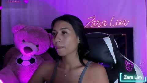 Snapshot of zaralim chatting on September 26, 7:00 pm Zara Lim online show from September 26, 7:00 pm