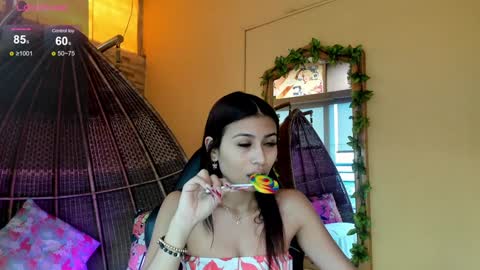 Snapshot of zaralim chatting on December 23, 6:16 pm Zara Lim online show from December 23, 6:16 pm