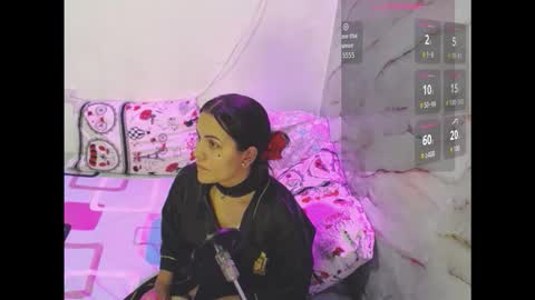 zaraluxx online show from January 6, 12:25 am