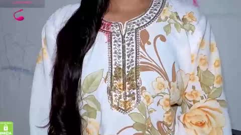 zararaina online show from February 26, 9:14 pm