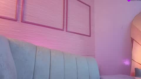 Isabella online show from June 13, 2:36 pm