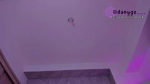 Snapshot of zarianaevanz chatting on March 6, 9:31 pm Zariana online show from March 6, 9:31 pm