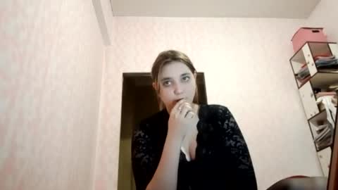 zeniabrossoit online show from March 23, 12:11 pm