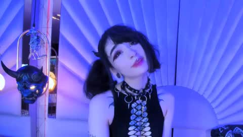    online show from February 11, 1:41 pm