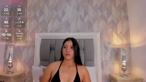 zharia_lux25 online show from June 8, 11:33 am