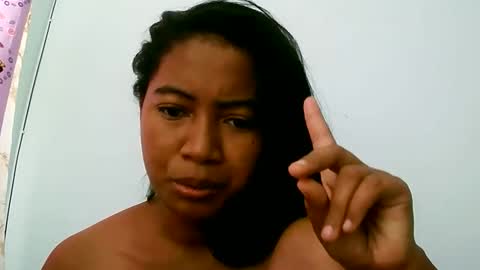 elly online show from April 11, 7:45 am