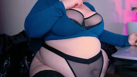 zinacorleone online show from April 1, 9:01 pm