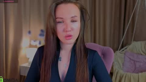 Zlata  Mon Tue Thu Fri Sun Sa GMT 3 0000pm - 0600pm  online show from October 16, 4:09 pm