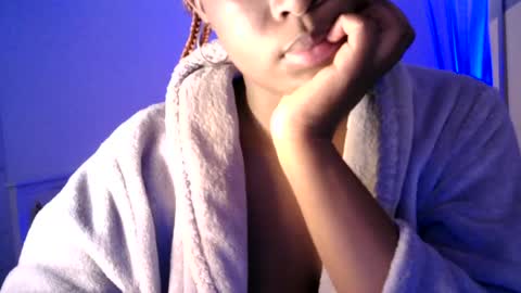 zoe861784 online show from July 28, 11:04 pm