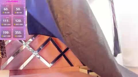 zoe_evaanss_ online show from June 29, 7:02 pm