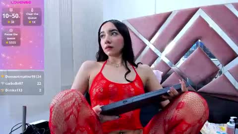 zoe_evaanss_ online show from July 17, 10:13 pm