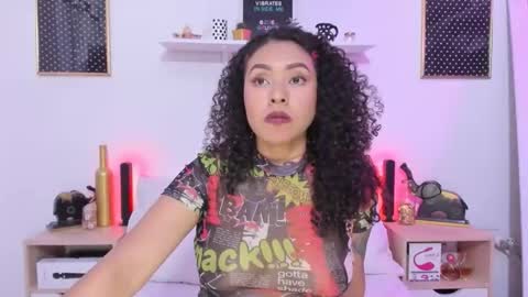 Snapshot of zoe_gruber chatting on October 16, 6:32 pm Zoe Gruber online show from October 16, 6:32 pm