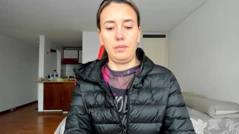 ZOE online show from February 20, 9:48 pm