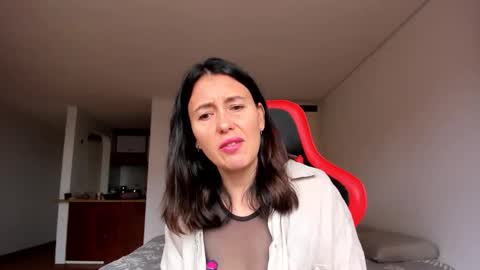 Snapshot of zoe_jeane_beker chatting on October 6, 7:40 pm ZOE online show from October 6, 7:40 pm