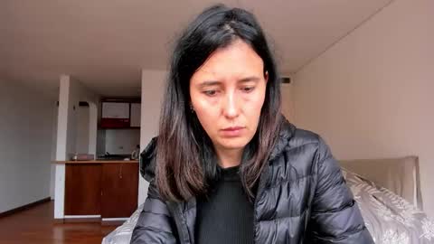 Snapshot of zoe_jeane_beker chatting on October 15, 7:49 pm ZOE online show from October 15, 7:49 pm