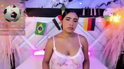 Zoey  online show from July 3, 9:32 pm