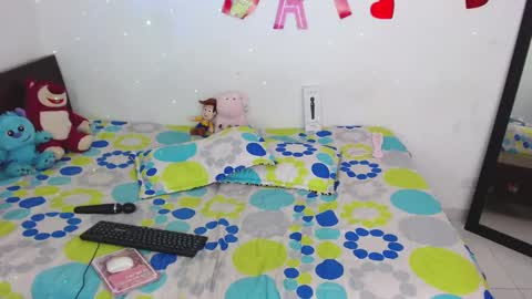 zoe  online show from September 19, 2:27 pm