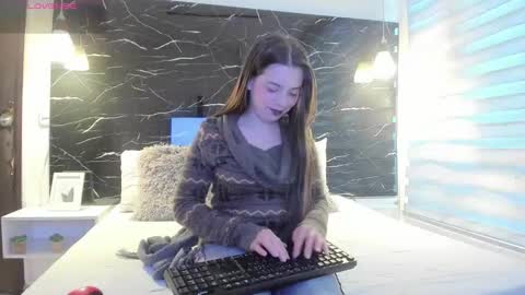 Zoe online show from February 7, 12:09 pm