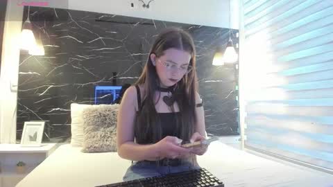 Zoe online show from January 16, 12:01 pm