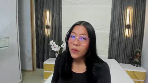 valentina online show from July 14, 11:15 am