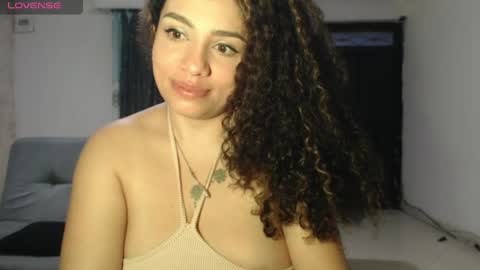 zoe tai online show from May 8, 10:51 am