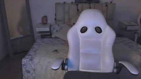 Zoe online show from November 14, 11:32 am