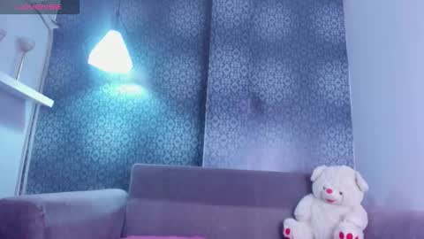 Zoe online show from November 6, 12:33 pm