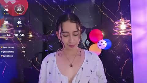 zoee online show from July 15, 1:05 pm