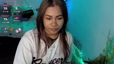 kyara derika online show from December 8, 5:07 am