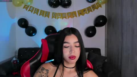  zoee jackson online show from April 16, 5:52 am