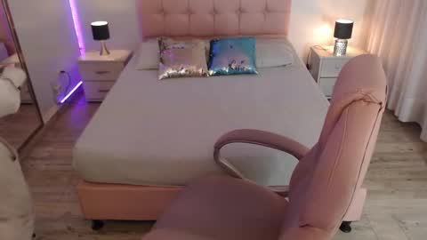 zoe online show from November 11, 3:02 am