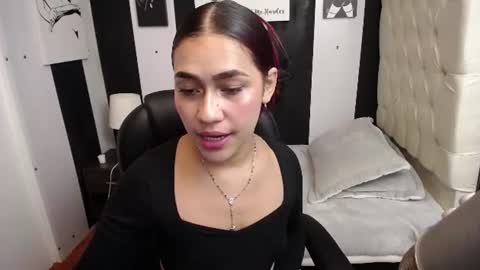 Zoe online show from July 25, 7:43 pm