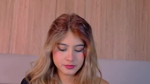 Zoe online show from May 27, 11:07 am