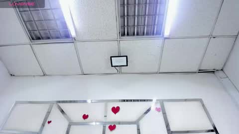 ZoeSwam online show from February 14, 7:05 pm