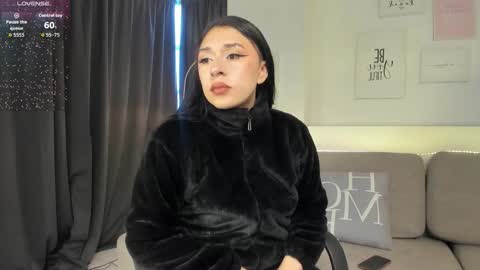 Zoey  online show from March 20, 11:59 am