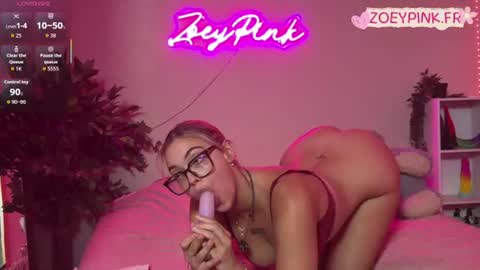 Zoey online show from June 22, 5:10 pm