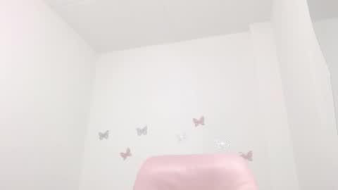 Snapshot of zooee_p chatting on December 27, 11:50 am Zooe online show from December 27, 11:50 am