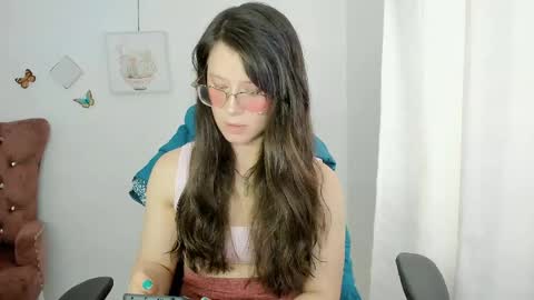 Alicie online show from April 23, 2:52 pm