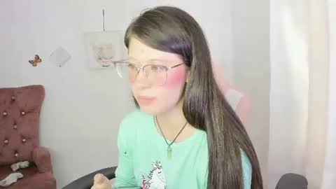 Alicie online show from June 18, 3:50 pm
