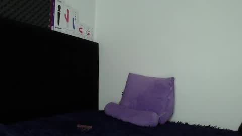 zpzphot online show from November 1, 12:48 am